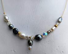 Load image into Gallery viewer, Collier fin en perles naturelles de Tahiti.
